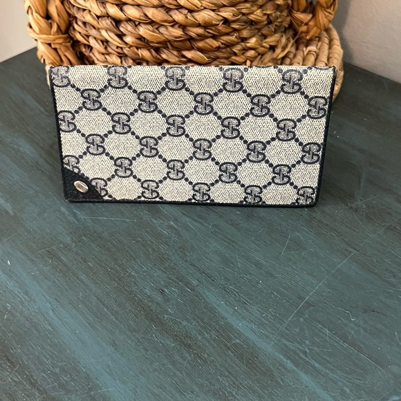 GUCCI vintage checkbook Cover. 1984 Two interior slots/sleeves. - Picture 1 of 6